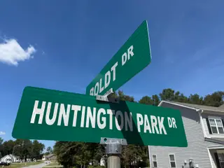 5760 Huntington Park Drive, La Grange, NC 28551 – photo 4: IMG_2896