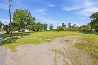 109 1 Beech Street, New Bern, NC 28560 – photo 16: 17_img_2175