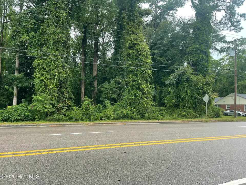#5 5 River Road, Washington, NC 27889 – photo 1 of 2: IMG_6952