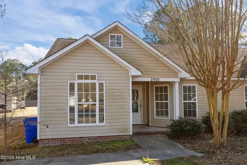 2905 Flintridge Drive, Greenville, NC 27834 – photo 1 of 38: 1-web-or-mls-IMG_5217
