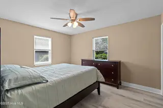 118 S 13th Street, Wilmington, NC 28401 – photo 23: 118 S 13th p Bedroom (3)
