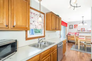 203 Troy Drive, Elizabeth City, NC 27909 — 3-bedroom home in Mount Hermon Village, Elizabeth City, NC, photo 8 of 18: 203 Troy Dr-22