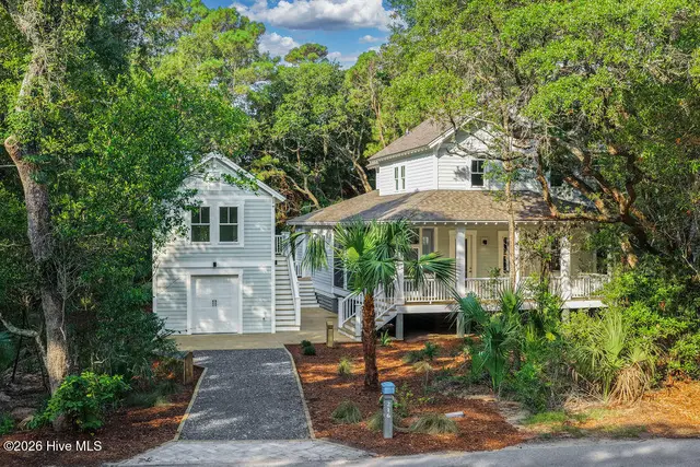216 N Bald Head Wynd, Bald Head Island, NC 28461
