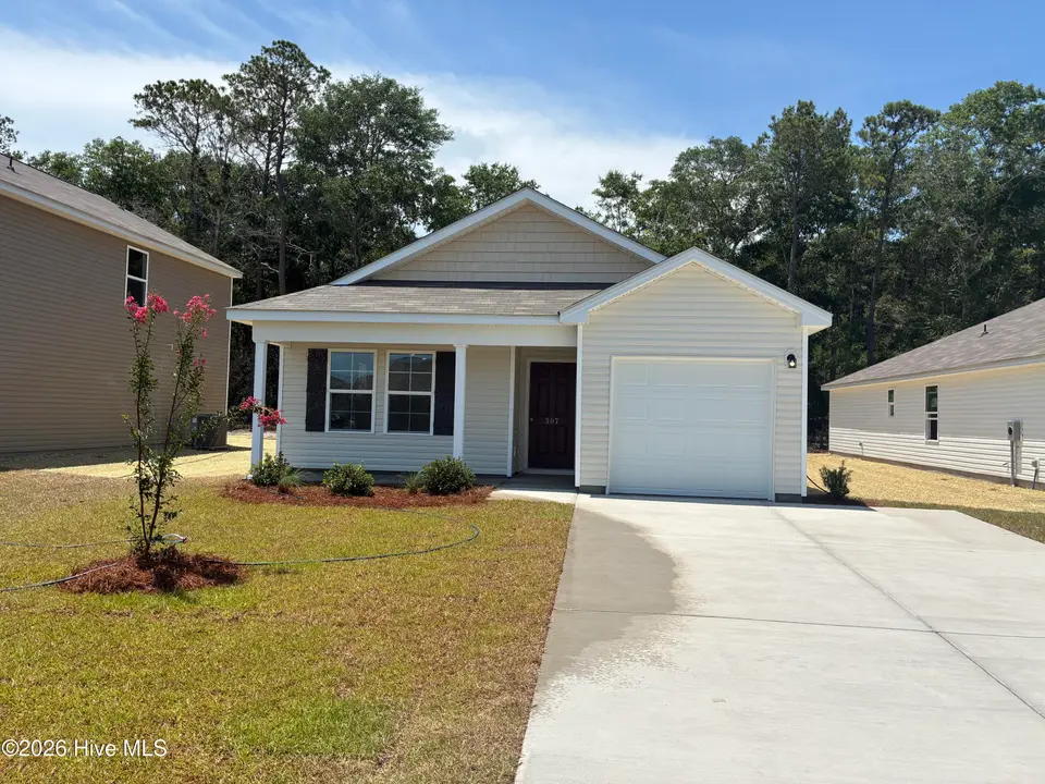 507 Hewett Landing Drive SW, Supply, NC 28462 – photo 1 of 3