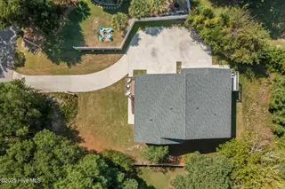 303 Osprey Ridge Drive South, Emerald Isle, NC 28594 – photo 16: Ample Parking!