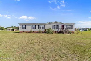 5366 Sterling Drive, La Grange, NC 28551 – photo 1: 5T5A6907