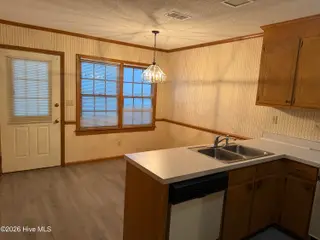 328 Haven Drive M-5, Greenville, NC 27834 – photo 3: Kitchen View