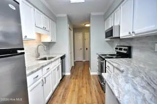 308 Country Club Villa Drive # 3, Shallotte, NC 28470 — 2-bedroom condo in Brierwood Estates, Shallotte, NC, photo 9 of 36: Kitchen4