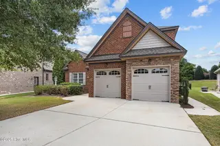 3721 Prestwick Place, Greenville, NC 27834 – photo 4: 17-web-or-mls-BLS_0014
