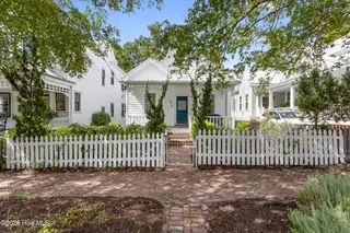 414 S 2nd Street, Wilmington, NC 28401 — 2-bedroom home in Historic District, Wilmington, NC, photo 2 of 52