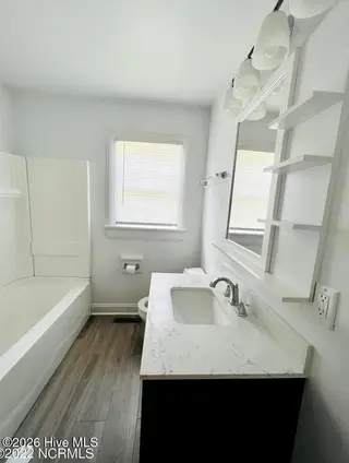 1806 E 3rd Street, Greenville, NC 27858 – photo 8: Bathroom 1