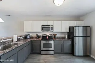 221 Glen Cannon Drive, Jacksonville, NC 28546 – photo 19: DSC00733