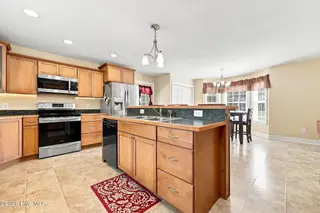 2225 Kathleen Drive, Greenville, NC 27858 – photo 24: 33-web-or-mls-IMG_0032_edit