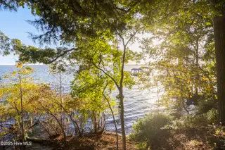 204 Lakeshore Drive, Lake Waccamaw, NC 28450 — 2-bedroom home, Lake Waccamaw, NC, photo 11 of 57: mls-IMG_1181