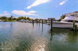 4425 Arendell Street 301 & Boatslip #25, Morehead City, NC 28557 – photo 7: IMG_2190