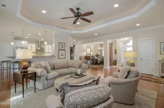 214 Fayemarsh Road, Wilmington, NC 28412 — 3-bedroom home in Village at Motts Landing, Wilmington, NC, photo 10 of 49: Fayemarsh214-4LrShaneL33A0018-CR2