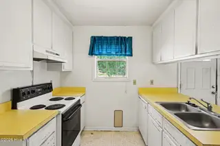 204 Sebastian Way, Rocky Mount, NC 27804 — 2-bedroom home, Rocky Mount, NC, photo 7 of 34: 008_file_2084