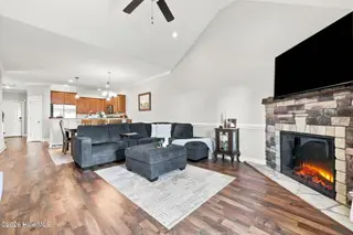 2120 Remington Court B, Greenville, NC 27834 – photo 22: IMG_3819
