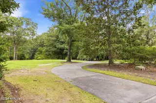 813 Gull Point Road, Wilmington, NC 28405 — lot in Landfall, Wilmington, NC, photo 10 of 20