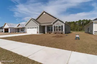 4018 Bluewater Boulevard, New Bern, NC 28562 – photo 3: 4018 Bluewater-3