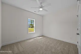 1230 Petite Terre Court, New Bern, NC 28560 – photo 14: 14-web-or-mls-DSC_3593
