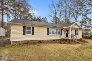 6433 Country Club Drive, Grifton, NC 28530 – photo 5: 4-custom-IMG_5423