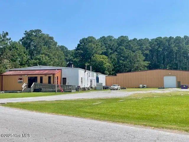 4519 W Pine Street, Farmville, NC 27828 – photo 1 of 16: IMG_1080