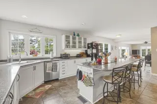 105 Laurel Court, Pine Knoll Shores, NC 28512 – photo 22: Kitchen