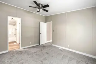 213 SE Railroad Street, Whitakers, NC 27891 — 3-bedroom manufactured home, Whitakers, NC, photo 20 of 26: IMG_8085