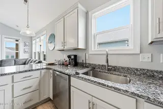124 Sea Gull Lane, North Topsail Beach, NC 28460 – photo 10