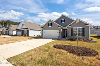 6005 Bayberry Park Drive, New Bern, NC 28562 – photo 3: 3-web-or-mls-0C0A6026