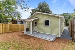 822 N Lord Street, Southport, NC 28461 – photo 11: 28-web-or-mls-BTS09716