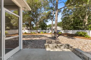 217 Sellers Street, Oak Island, NC 28465 — 3-bedroom home in Yaupon Beach, Oak Island, NC, photo 22 of 37