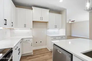 822 Red Sky Drive NE, Winnabow, NC 28479 – photo 23: kitchen.6