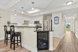 1550 Salter Path Road 103, Indian Beach, NC 28512 – photo 20: Kitchen Bar