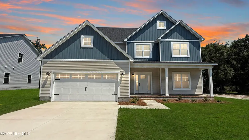 295 E Ivybridge Drive, Hubert, NC 28539 – photo 1 of 35: 295 E Ivybridge Drive
