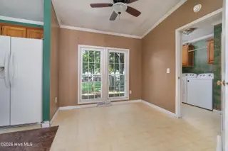 119 Dixon Drive, Newport, NC 28570 – photo 12: Eat in kitchen