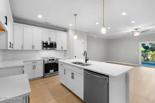 230 Cline Way Unit 130, Beaufort, NC 28516 – photo 11: Kitchen