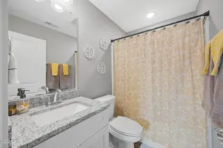 1138 Fifty Lakes Drive, Southport, NC 28461 – photo 12: Bathroom (18)