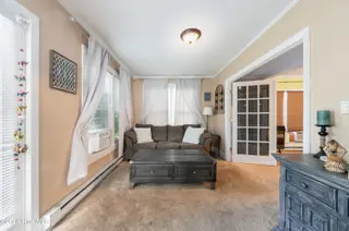 411 Spartanburg Avenue, Carolina Beach, NC 28428 – photo 11: Sitting Room