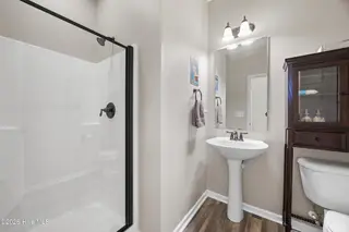 419 Cyrus Thompson Drive, Jacksonville, NC 28546 – photo 11: 11_bathroom