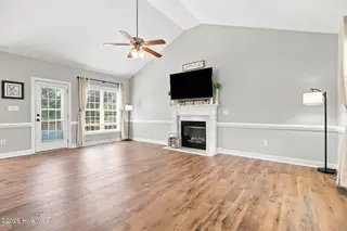 2004 Chesco Court, Winterville, NC 28590 – photo 2: 18-web-or-mls-IMG_0008