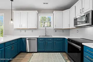 27 Country Club Drive, Shallotte, NC 28470 – photo 10: Kitchen