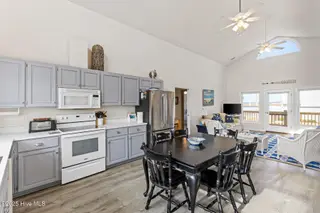 1227 Carolina Boulevard, Topsail Beach, NC 28445 – photo 11: 011_1227_carolina_blvd-11_919