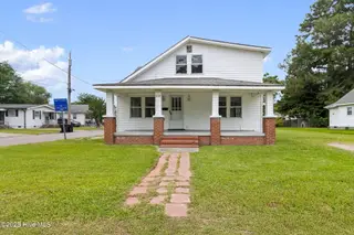 1319 Moore Street, Elizabeth City, NC 27909 – photo 1: 1-web-or-mls-moo