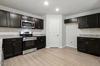 10696 Red Oak Boulevard, Nashville, NC 27856 – photo 14: 21-Soft Close Door & Drawers