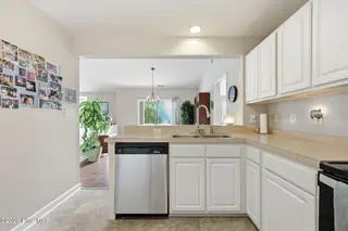 413 Commerce Avenue C, Morehead City, NC 28557 – photo 18: Kitchen