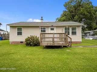 909 N 20th Street, Morehead City, NC 28557 – photo 3: 909 N 20th Street