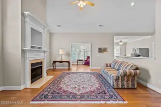 301 Foxwood Lane, Wilmington, NC 28409 – photo 9: 53-web-or-mls-DSC09695