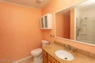 423 Gray Drive SW, Shallotte, NC 28470 — 3-bedroom manufactured home in Sherrow Estates, Shallotte, NC, photo 21 of 38